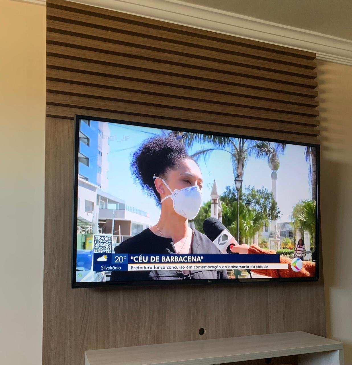 Bárbara Elisabeth em momento profissional